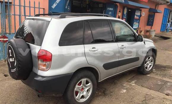 Acheter Occasion Voiture Toyota RAV4 Gris à Libreville au Estuaire Acheter Occasion Voiture Toyota RAV4 Gris à Libreville au Estuaire