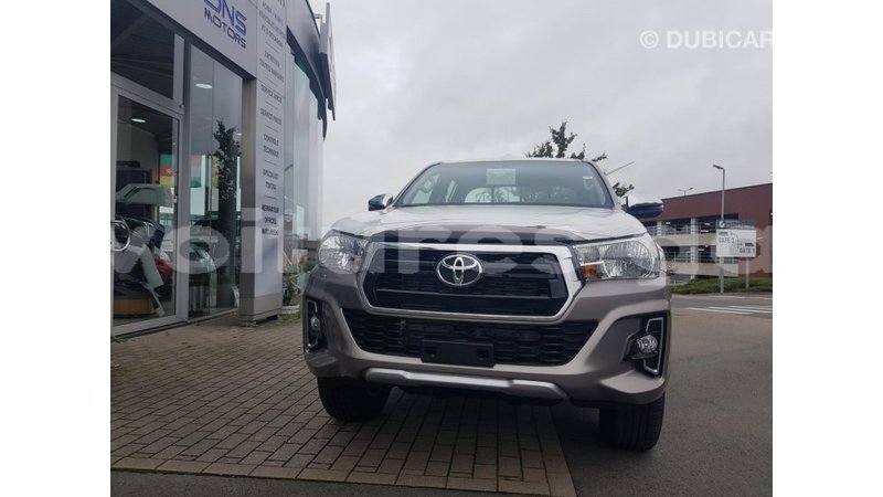 Big with watermark toyota hilux estuaire import dubai 5157