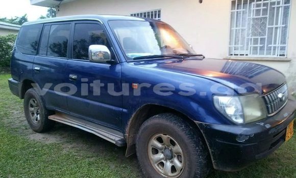 Acheter Occasion Voiture Toyota Land Cruiser Bleu à Libreville au Estuaire Acheter Occasion Voiture Toyota Land Cruiser Bleu à Libreville au Estuaire