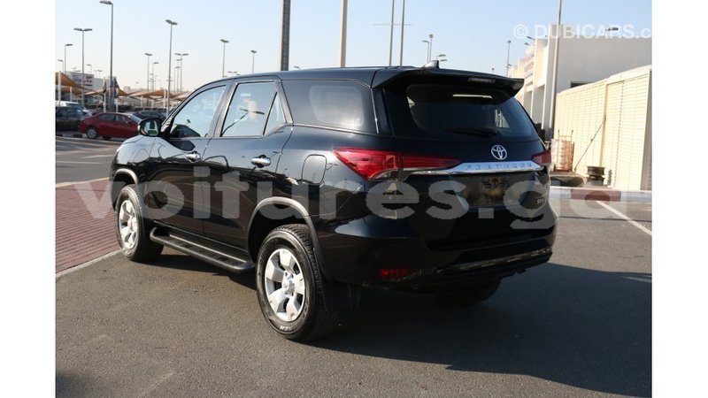 Big with watermark toyota fortuner estuaire import dubai 5164