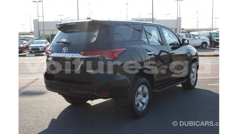 Big with watermark toyota fortuner estuaire import dubai 5164