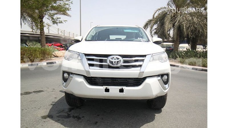 Big with watermark toyota fortuner estuaire import dubai 5168