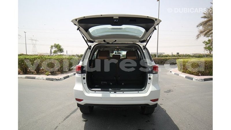 Big with watermark toyota fortuner estuaire import dubai 5168