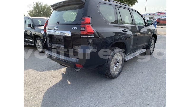 Big with watermark toyota prado estuaire import dubai 5169