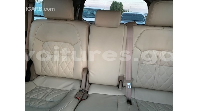 Big with watermark toyota land cruiser estuaire import dubai 5172