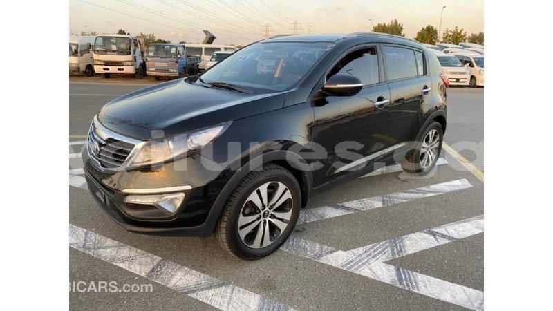 Big with watermark kia sportage estuaire import dubai 5173
