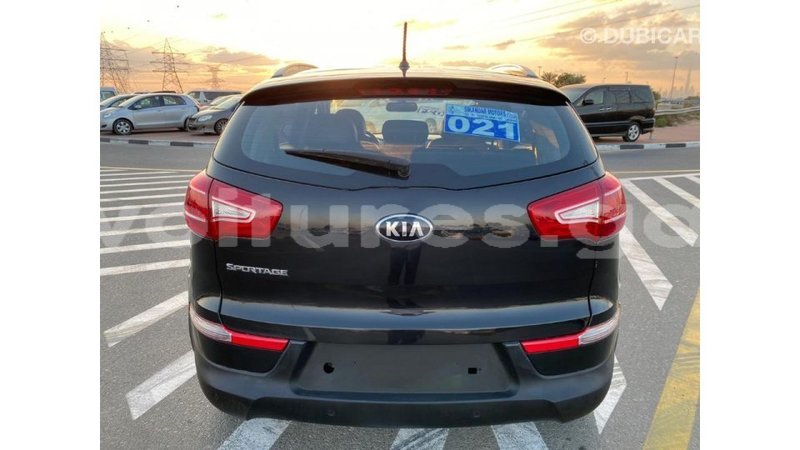 Big with watermark kia sportage estuaire import dubai 5173