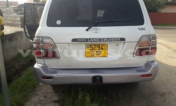 Acheter Occasion Voiture Toyota Land Cruiser Blanc à Libreville au Estuaire Acheter Occasion Voiture Toyota Land Cruiser Blanc à Libreville au Estuaire