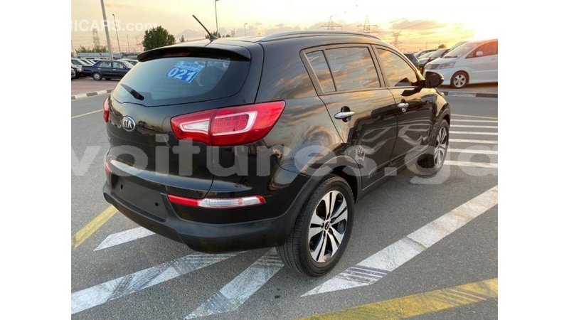Big with watermark kia sportage estuaire import dubai 5173