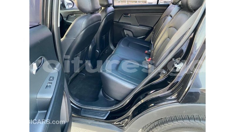 Big with watermark kia sportage estuaire import dubai 5173