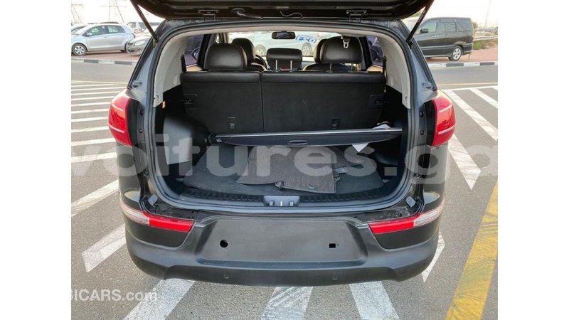 Big with watermark kia sportage estuaire import dubai 5173