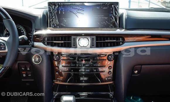 Acheter Import Voiture Lexus LX Blanc à Import - Dubai, Estuaire Acheter Import Voiture Lexus LX Blanc à Import - Dubai, Estuaire