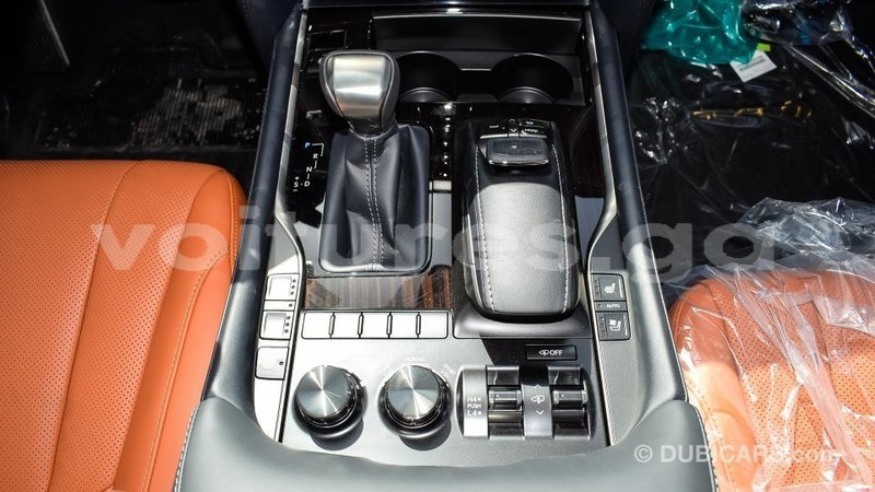 Big with watermark lexus lx estuaire import dubai 5178