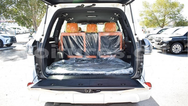 Big with watermark lexus lx estuaire import dubai 5178