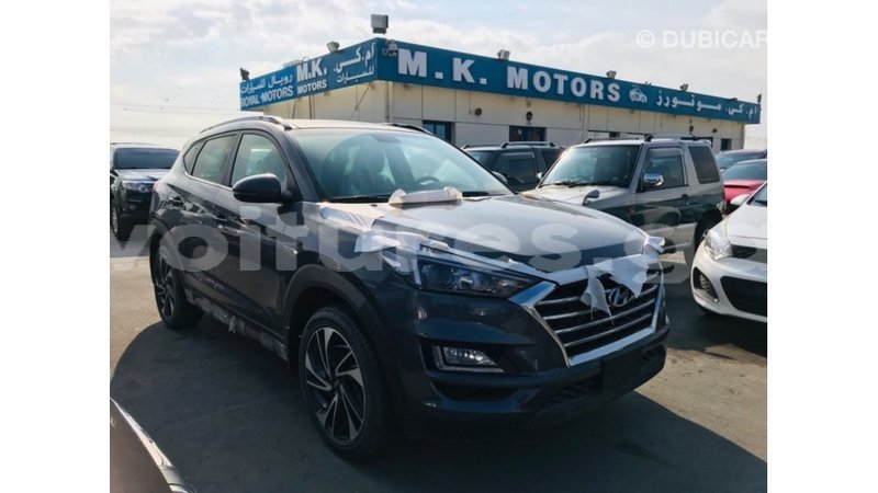 Big with watermark hyundai tucson estuaire import dubai 5182