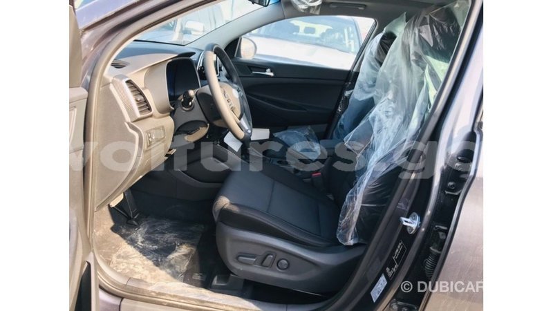 Big with watermark hyundai tucson estuaire import dubai 5182