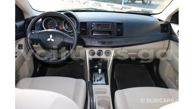 Big with watermark mitsubishi lancer estuaire import dubai 5186