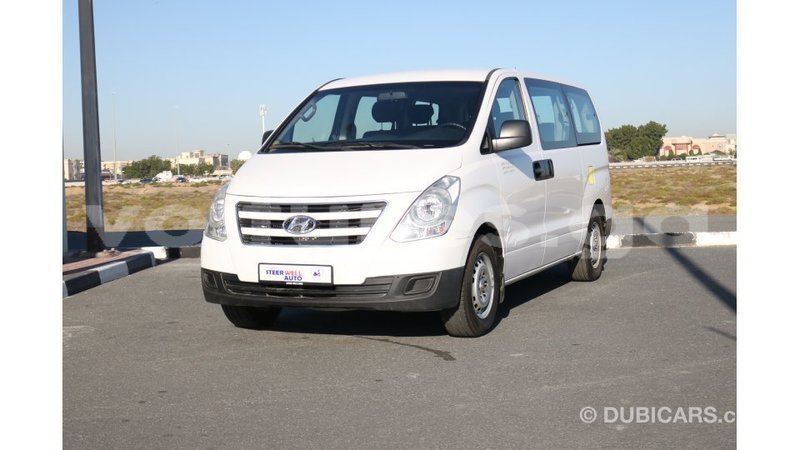 Big with watermark hyundai chorus estuaire import dubai 5190