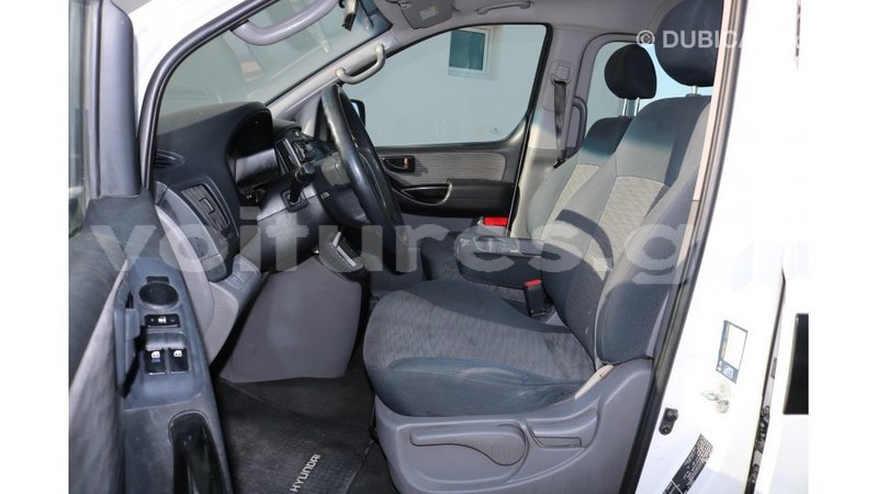 Big with watermark hyundai chorus estuaire import dubai 5190