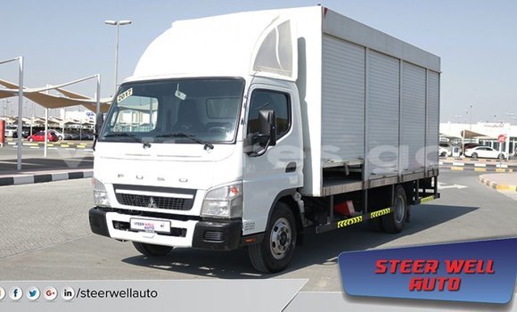 Acheter Import Utilitaire Mitsubishi L400 Blanc à Import - Dubai, Estuaire
