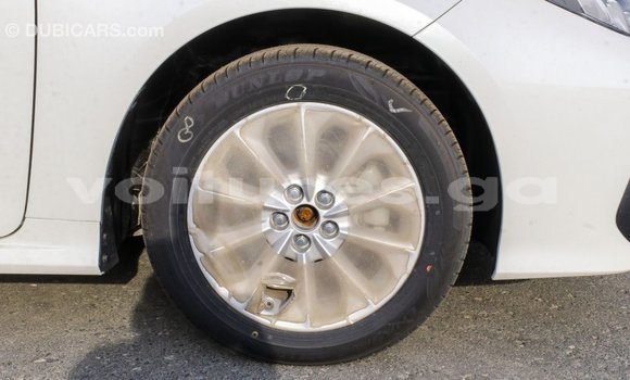 Acheter Import Voiture Toyota Corolla Blanc à Import - Dubai, Estuaire Acheter Import Voiture Toyota Corolla Blanc à Import - Dubai, Estuaire