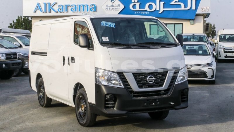 Big with watermark nissan urvan estuaire import dubai 5197