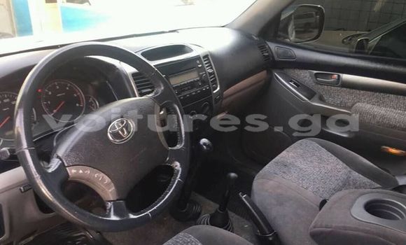 Acheter Occasion Voiture Toyota Land Cruiser Prado Blanc à Libreville, Estuaire Acheter Occasion Voiture Toyota Land Cruiser Prado Blanc à Libreville, Estuaire