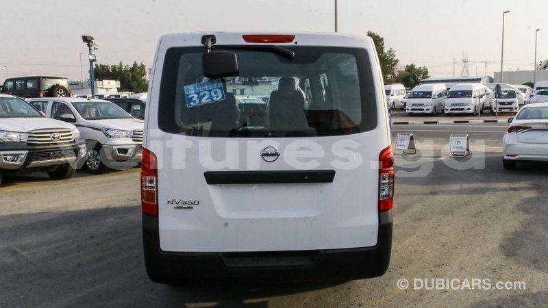 Big with watermark nissan urvan estuaire import dubai 5197