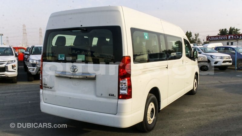 Big with watermark toyota hiace estuaire import dubai 5198