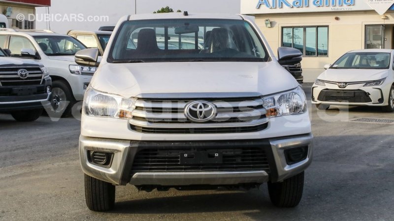 Big with watermark toyota hilux estuaire import dubai 5199