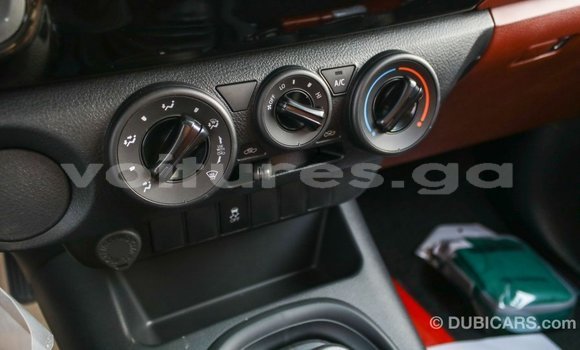 Acheter Import Voiture Toyota Hilux Blanc à Import - Dubai, Estuaire Acheter Import Voiture Toyota Hilux Blanc à Import - Dubai, Estuaire