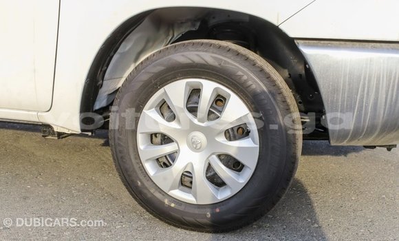 Acheter Import Voiture Toyota Hilux Blanc à Import - Dubai, Estuaire Acheter Import Voiture Toyota Hilux Blanc à Import - Dubai, Estuaire