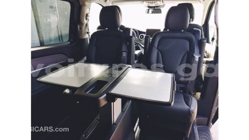 Big with watermark mercedes benz 250 estuaire import dubai 5206