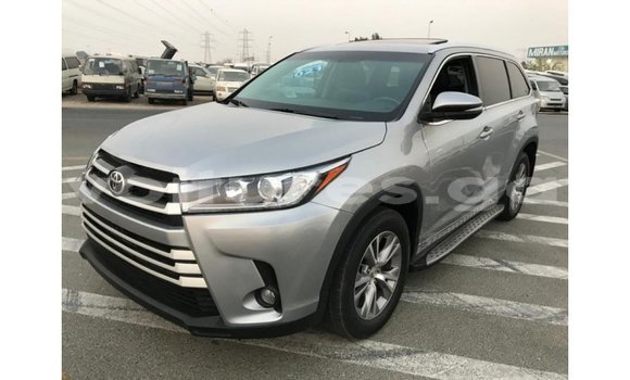 Sayi Imported Toyota Highlander Sauran Mota in Import - Dubai a estuary Sayi Imported Toyota Highlander Sauran Mota in Import - Dubai a estuary