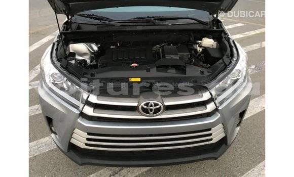 Sayi Imported Toyota Highlander Sauran Mota in Import - Dubai a estuary Sayi Imported Toyota Highlander Sauran Mota in Import - Dubai a estuary