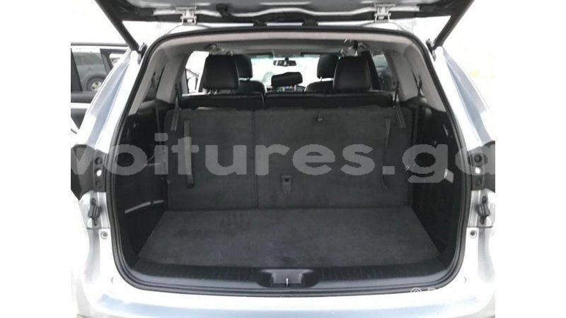 Big with watermark toyota highlander estuaire import dubai 5212