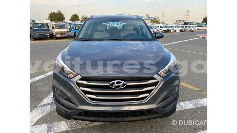 Big with watermark hyundai tucson estuaire import dubai 5214