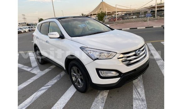 Acheter Import Voiture Hyundai Santa Fe Blanc à Import - Dubai, Estuaire Acheter Import Voiture Hyundai Santa Fe Blanc à Import - Dubai, Estuaire