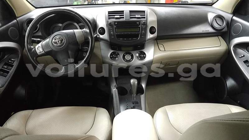 Big with watermark toyota rav4 estuaire libreville 5217