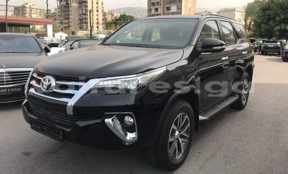 Acheter Occasion Voiture Toyota Fortuner Noir à Libreville, Estuaire Acheter Occasion Voiture Toyota Fortuner Noir à Libreville, Estuaire