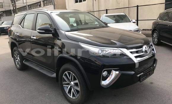 Acheter Occasion Voiture Toyota Fortuner Noir à Libreville, Estuaire Acheter Occasion Voiture Toyota Fortuner Noir à Libreville, Estuaire