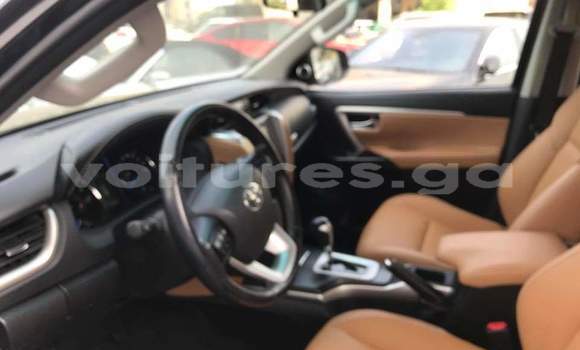 Acheter Occasion Voiture Toyota Fortuner Noir à Libreville, Estuaire Acheter Occasion Voiture Toyota Fortuner Noir à Libreville, Estuaire