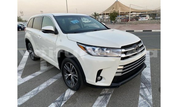 Acheter Import Voiture Toyota Highlander Blanc à Import - Dubai, Estuaire Acheter Import Voiture Toyota Highlander Blanc à Import - Dubai, Estuaire