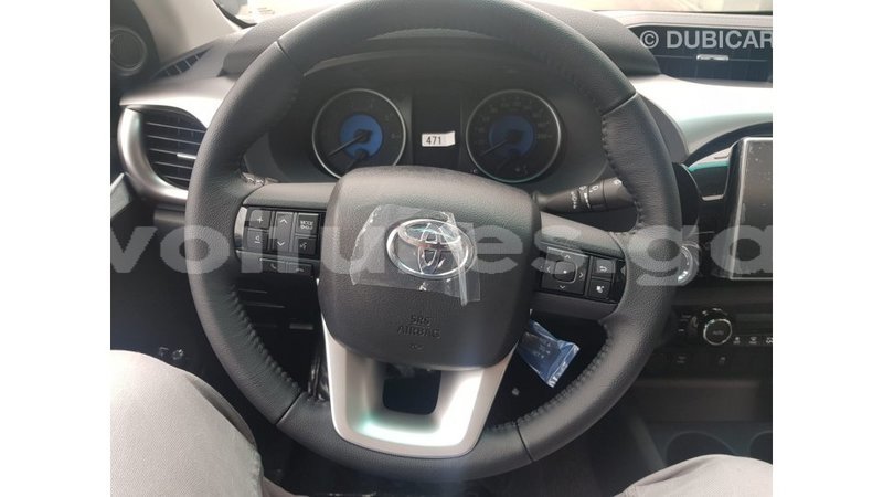 Big with watermark toyota hilux estuaire import dubai 5223
