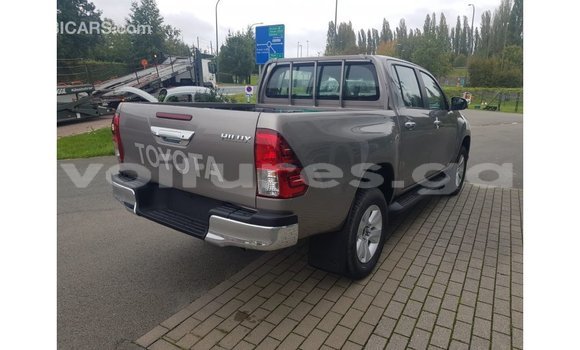 Sayi Imported Toyota Hilux Sauran Mota in Import - Dubai a estuary Sayi Imported Toyota Hilux Sauran Mota in Import - Dubai a estuary