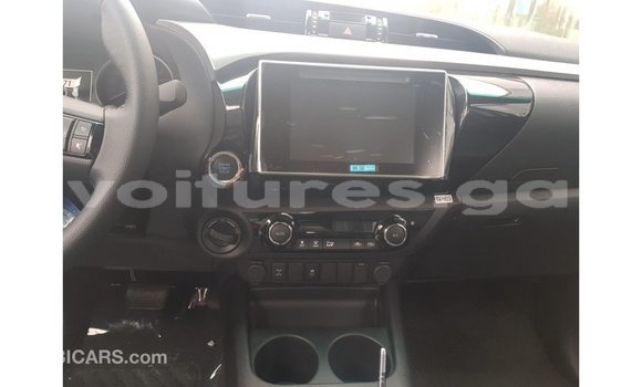 Sayi Imported Toyota Hilux Sauran Mota in Import - Dubai a estuary Sayi Imported Toyota Hilux Sauran Mota in Import - Dubai a estuary