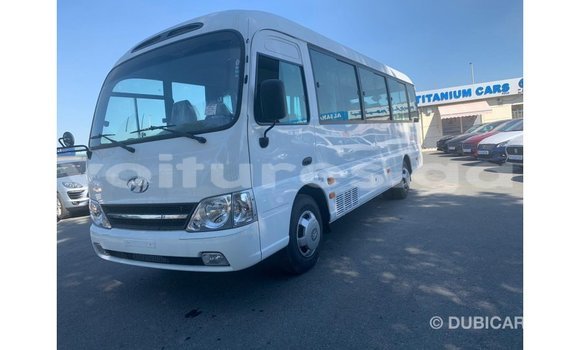 Acheter Import Utilitaire Hyundai Chorus Blanc à Import - Dubai, Estuaire Acheter Import Utilitaire Hyundai Chorus Blanc à Import - Dubai, Estuaire