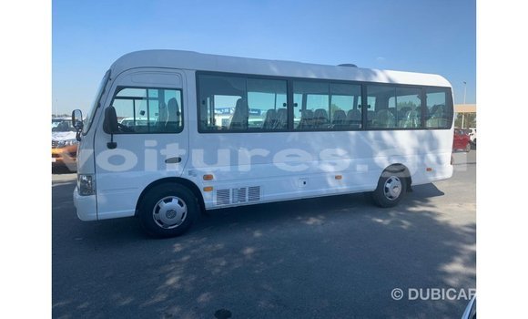 Acheter Import Utilitaire Hyundai Chorus Blanc à Import - Dubai, Estuaire Acheter Import Utilitaire Hyundai Chorus Blanc à Import - Dubai, Estuaire