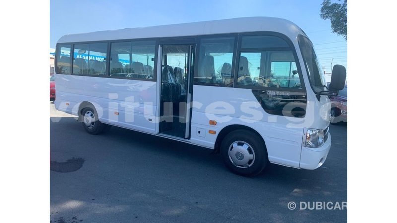 Big with watermark hyundai chorus estuaire import dubai 5224