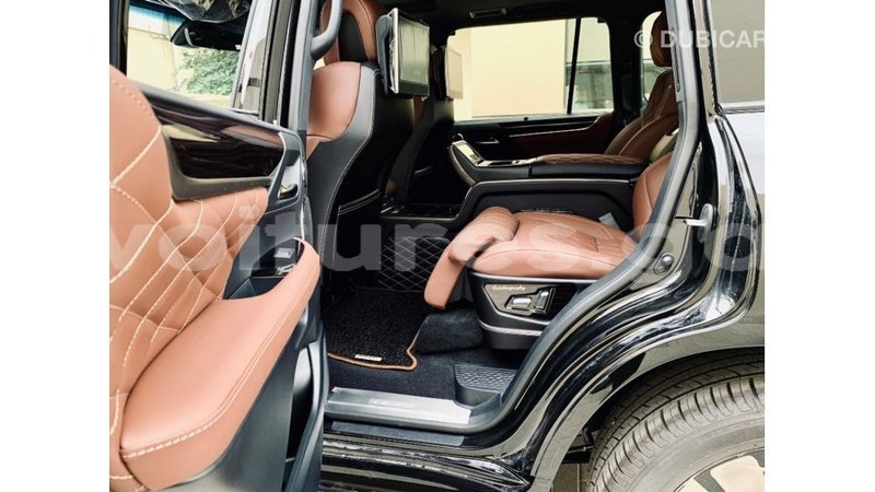 Big with watermark lexus lx estuaire import dubai 5225